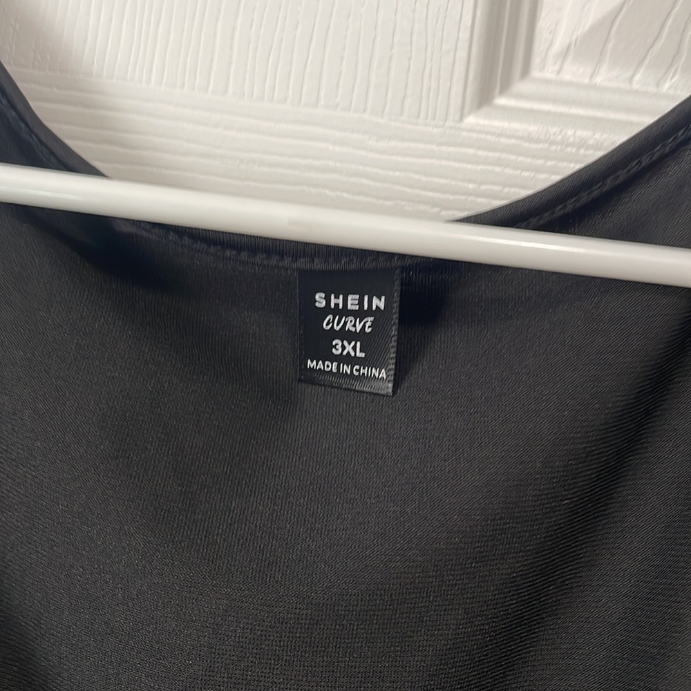 NWOT SHEIN cut out dress - Picture 5 of 5